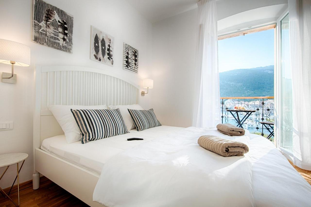 Seafront Rooms Koluna Komiza Exterior photo