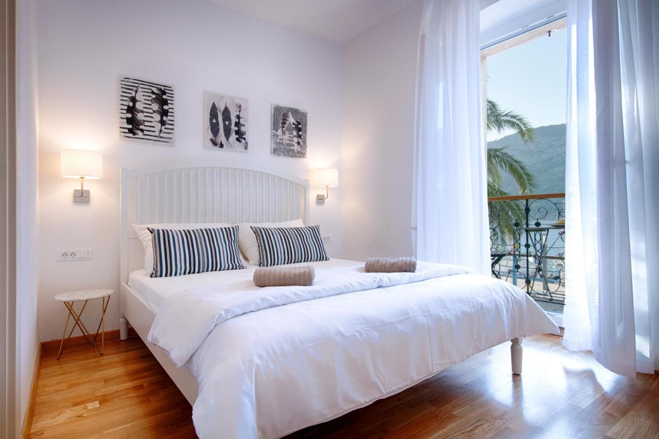 Seafront Rooms Koluna Komiza Exterior photo