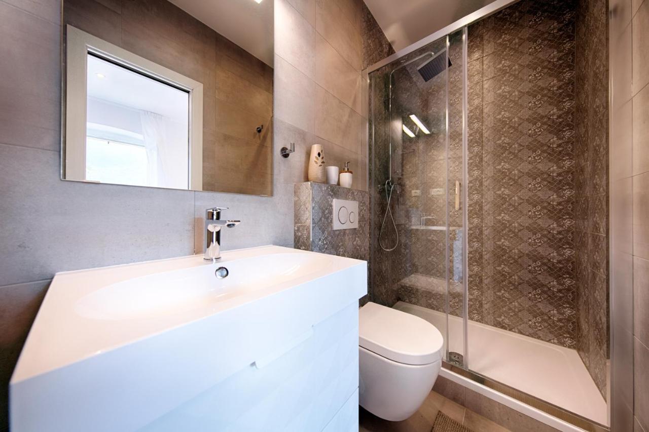 Seafront Rooms Koluna Komiza Exterior photo