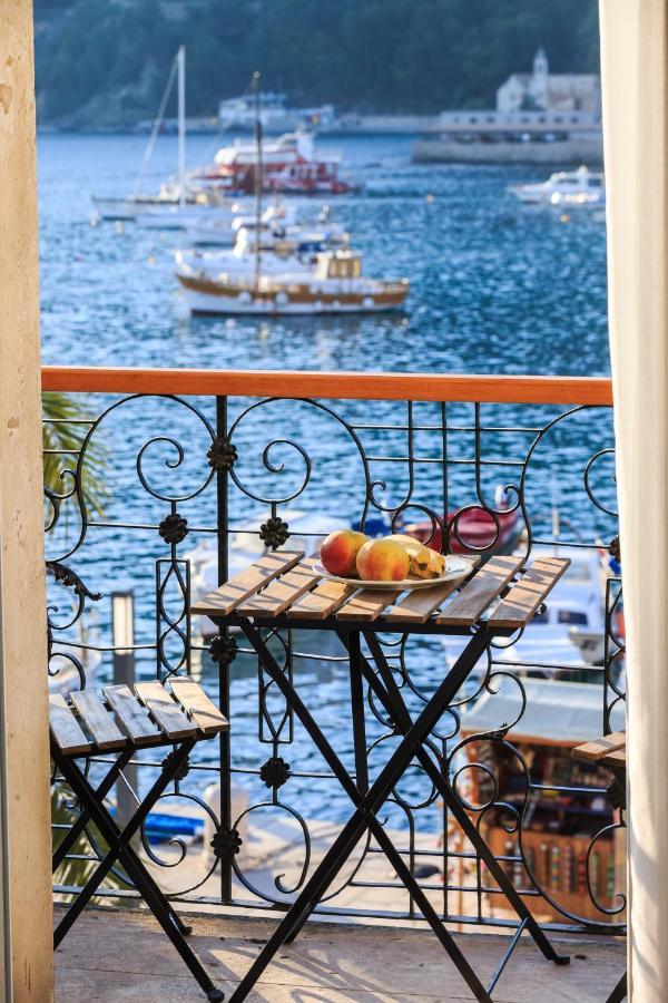 Seafront Rooms Koluna Komiza Exterior photo