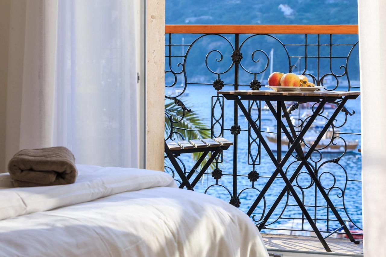 Seafront Rooms Koluna Komiza Exterior photo