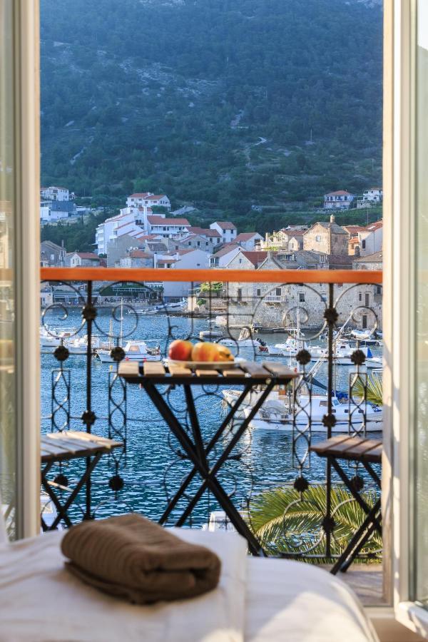 Seafront Rooms Koluna Komiza Exterior photo