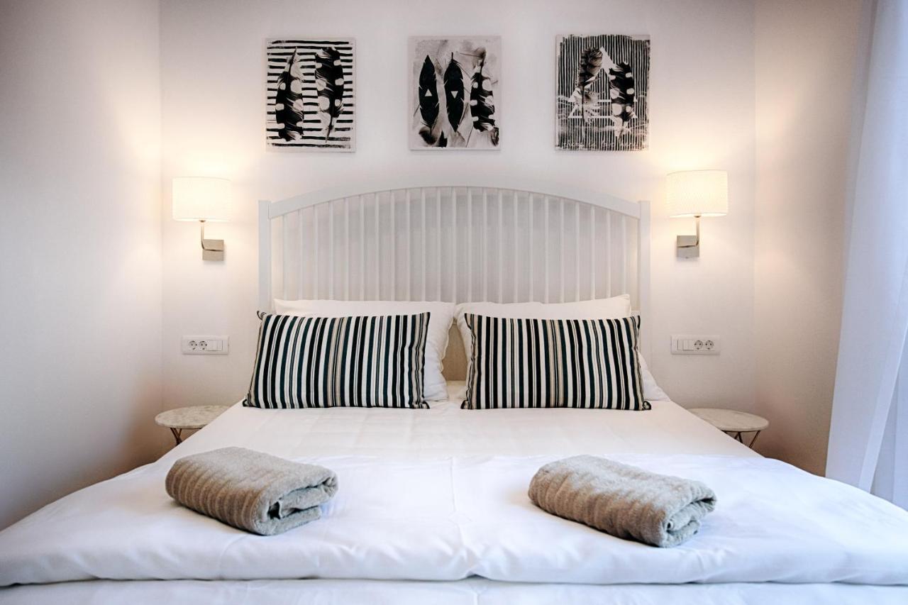 Seafront Rooms Koluna Komiza Exterior photo